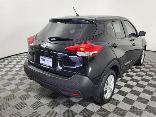 2020 Nissan Kicks S