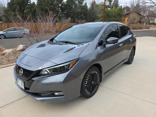 2024 Nissan Leaf SV PLUS