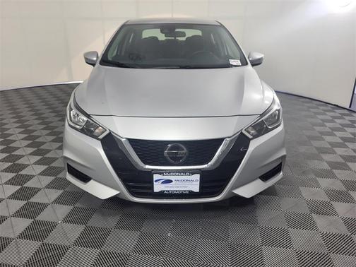 2020 Nissan Versa 1.6 SV