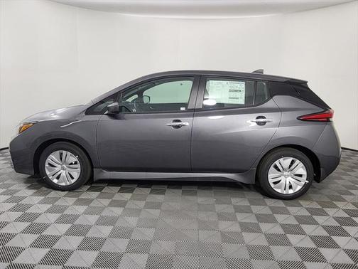 2025 Nissan Leaf S