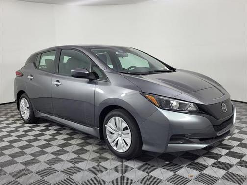 2025 Nissan Leaf S