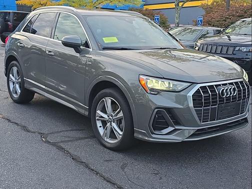 2020 Audi Q3 45 S line Premium