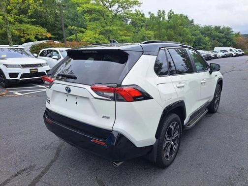 2022 Toyota RAV4 Prime XSE