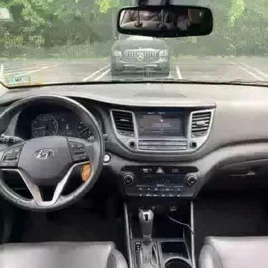 2018 Hyundai TUCSON SEL Plus