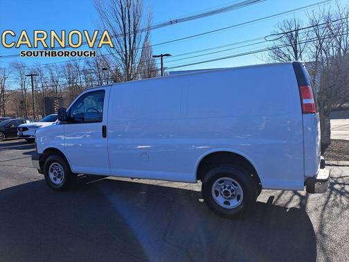 2023 GMC Savana 2500 Work Van
