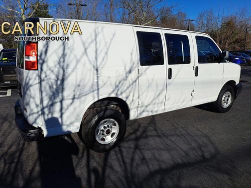 2023 GMC Savana 2500 Work Van