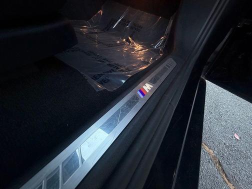 2025 BMW X6 xDrive40i