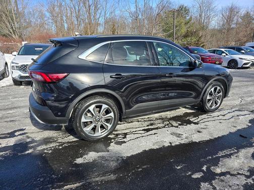 2023 Ford Escape Platinum