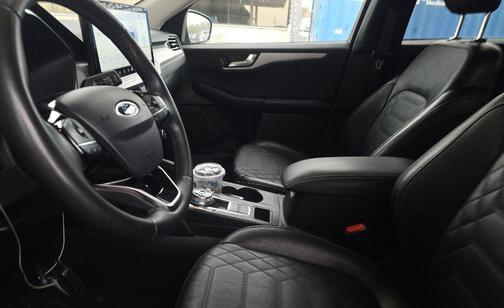 2023 Ford Escape Platinum