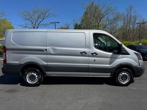 2015 Ford Transit-250 Base