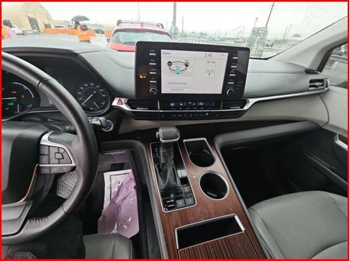 2021 Toyota Sienna XLE 7 Passenger