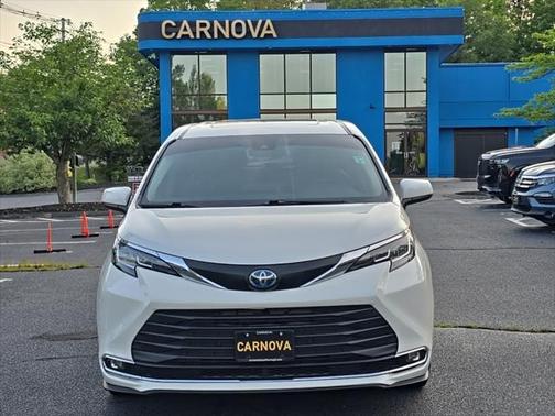 2021 Toyota Sienna XLE 7 Passenger