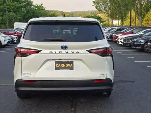 2021 Toyota Sienna XLE 7 Passenger