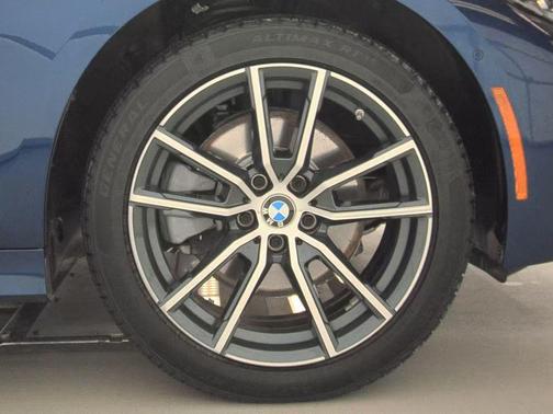 2019 BMW 330 xDrive