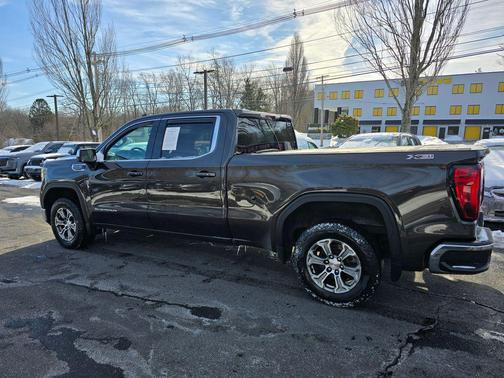 2021 GMC Sierra 1500 SLE