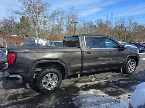 2021 GMC Sierra 1500 SLE