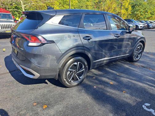 2023 Kia Sportage Hybrid LX