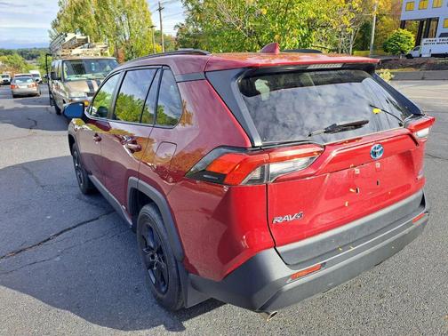 2021 Toyota RAV4 Hybrid LE