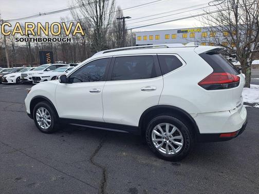 2020 Nissan Rogue SV