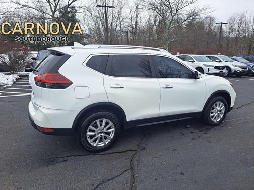 2020 Nissan Rogue SV