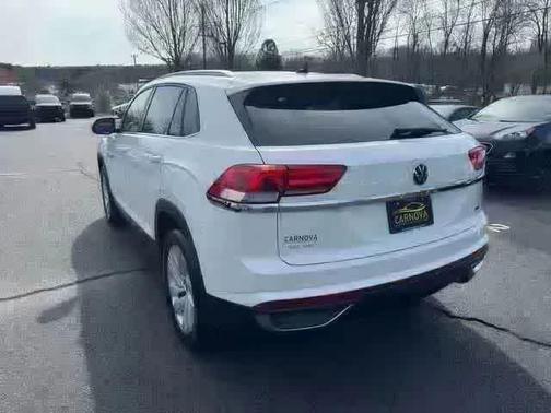 2022 Volkswagen Atlas Cross Sport 3.6L V6 SE w/Technology
