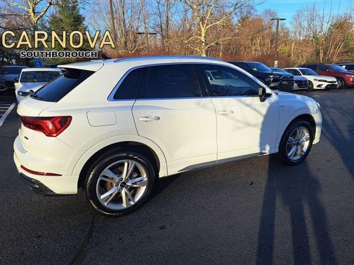 2022 Audi Q3 45 S line Premium Plus