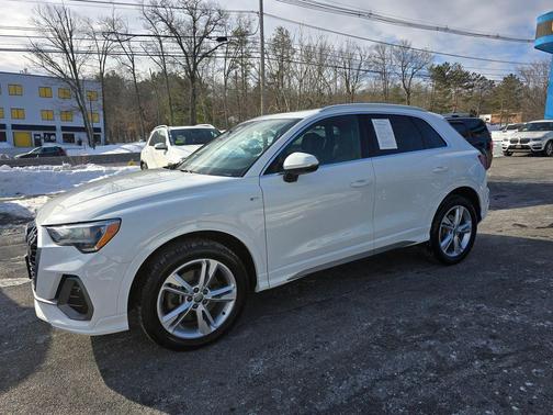2020 Audi Q3 45 S line Premium