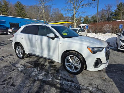 2020 Audi Q3 45 S line Premium