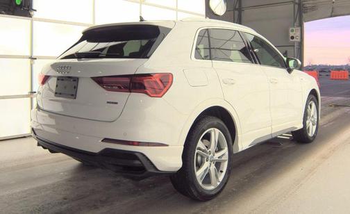 2020 Audi Q3 45 S line Premium