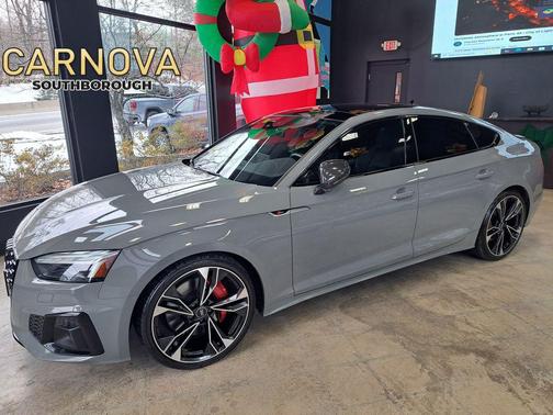 2022 Audi S5 3.0T Prestige