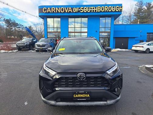 2022 Toyota RAV4 XLE