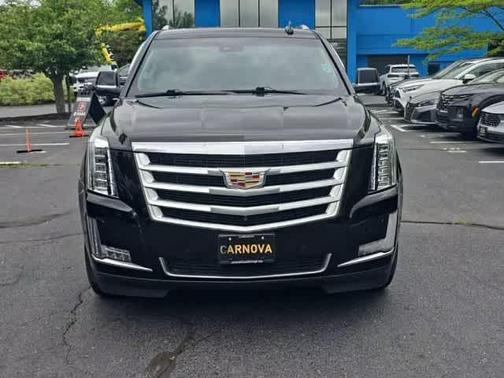 2019 Cadillac Escalade Luxury