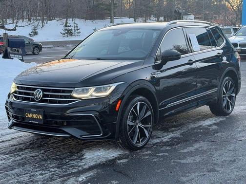 2022 Volkswagen Tiguan 2.0T SEL R-Line 4MOTION
