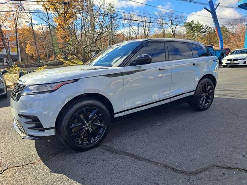 2024 Land Rover Range Rover Velar P250 SE R-Dynamic