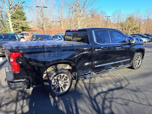 2022 Chevrolet Silverado 1500 High Country