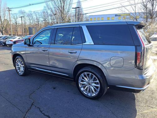 2022 Cadillac Escalade Premium Luxury
