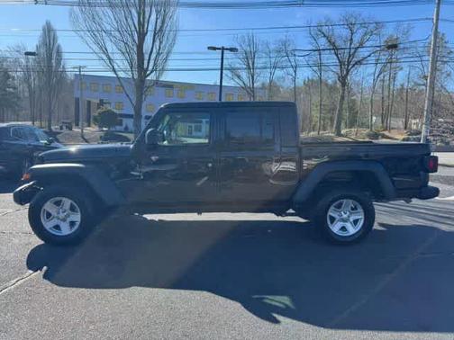 2023 Jeep Gladiator Sport S