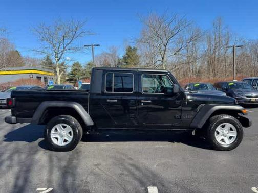 2023 Jeep Gladiator Sport S