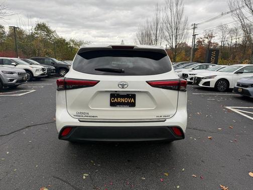 2021 Toyota Highlander XLE