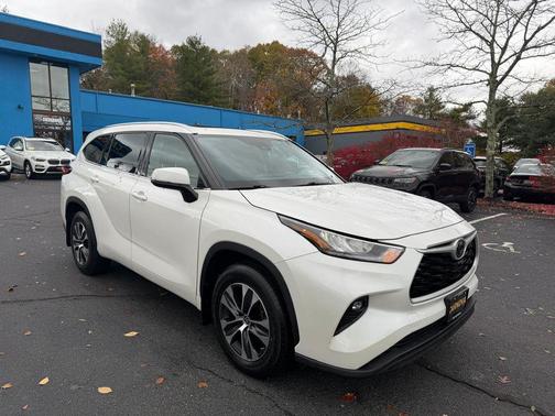2021 Toyota Highlander XLE