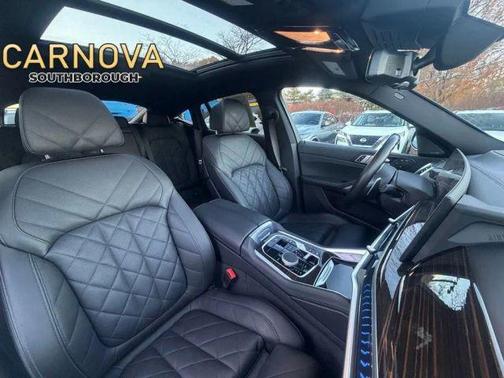 2025 BMW X6 xDrive40i