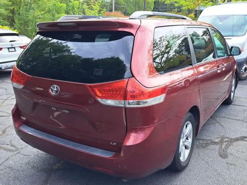 2013 Toyota Sienna LE