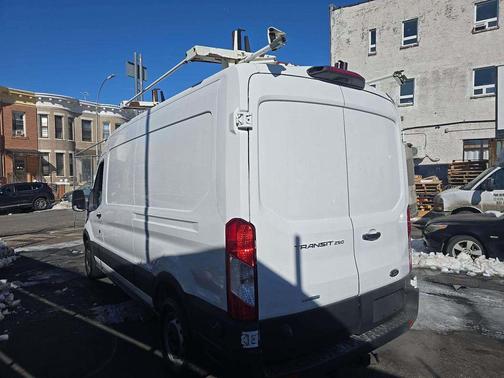 2018 Ford Transit-250 Base