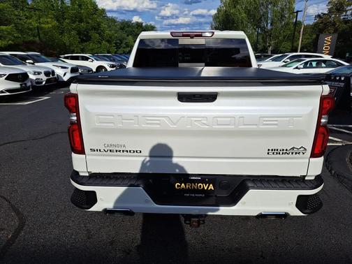 2022 Chevrolet Silverado 1500 High Country