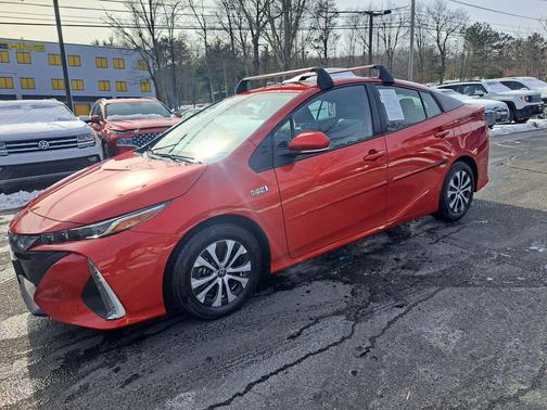 2022 Toyota Prius Prime XLE