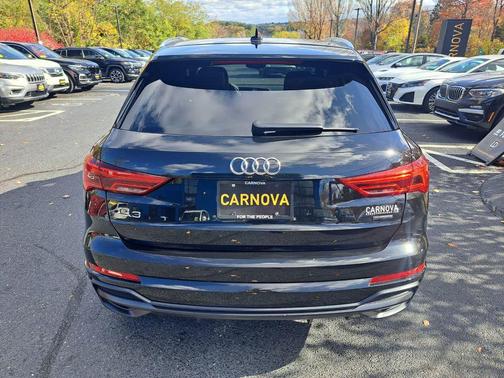 2022 Audi Q3 45 S line Premium