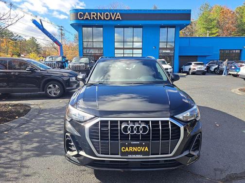 2022 Audi Q3 45 S line Premium