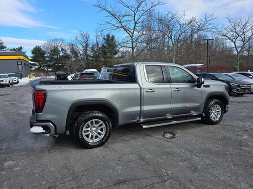 2023 GMC Sierra 1500 SLE