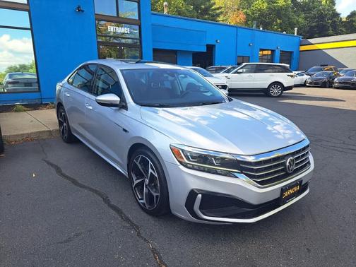 2020 Volkswagen Passat 2.0T R-Line