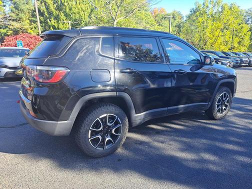 2024 Jeep Compass Trailhawk